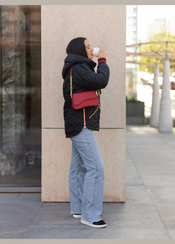 Черная зимняя зимняя женская короткая куртка черная с молочным 122252 Svidni