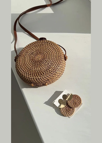 Комплект кругла сумка плетена та сережки з ротанга D.Hats (285710673)