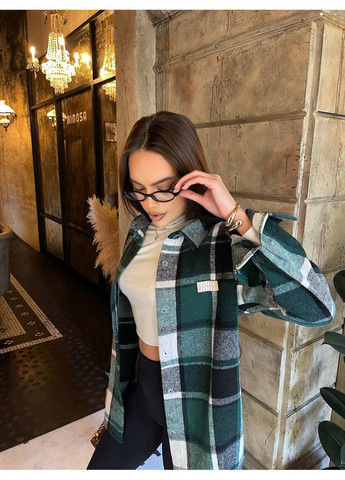 Зеленая рубашка No Brand