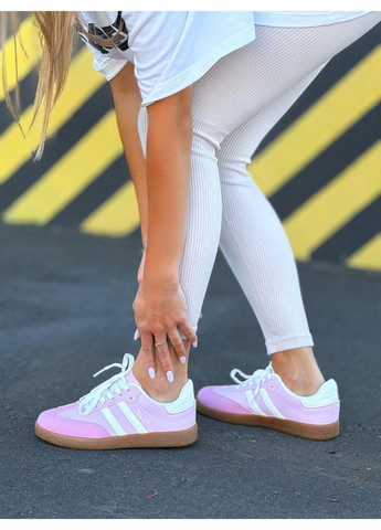 Рожеві жіночі кросівки рожеві з білим замшеві кеди спортивні повсякденні No Brand