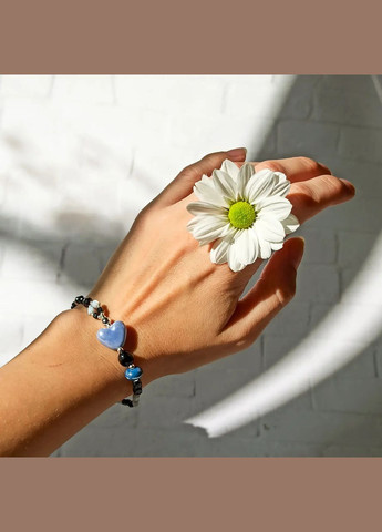 Браслет волошковий Перламутр + чорна Шпінель + Серце кераміка, гіп-на фур-ра кольору срібло d-4х10мм L-18см No Brand браслет (303630137)