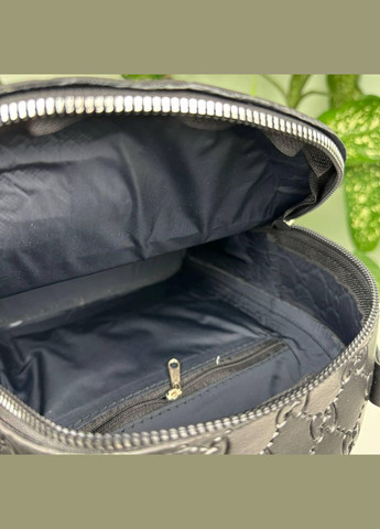 Жіночий міні рюкзак сумка з тисненням чорний No Brand (301083129)