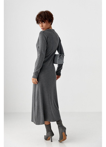 Сіра вечірня трикотажне довге плаття на гудзиках Lurex однотонна