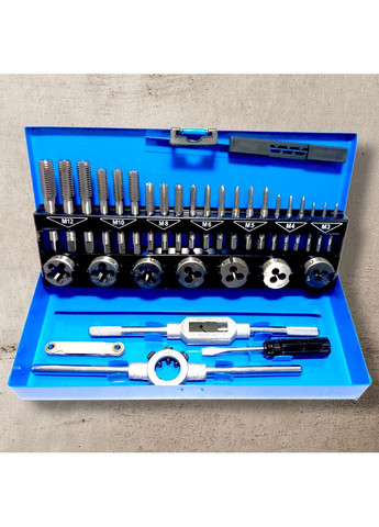 Набор метчиков и плашек 32 ед. (М3,М4,М5,М6,М8,М10,М12, держатели 2шт., резьбомер, отвертка) Werk (337361161)