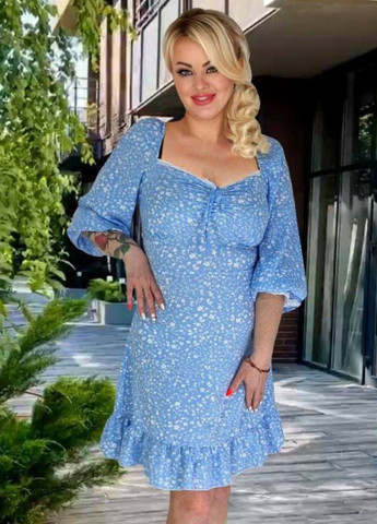 Голубое повседневный изысканное легкое летнее платье с цветочным узором, кружевом и воланом на юбке. Tik-Tak с цветочным принтом