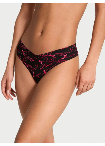 Розовая всесезон подарочный набор пижама с шортиками glazed satin heart short pajama + трусики стринги black love script s Victoria's Secret