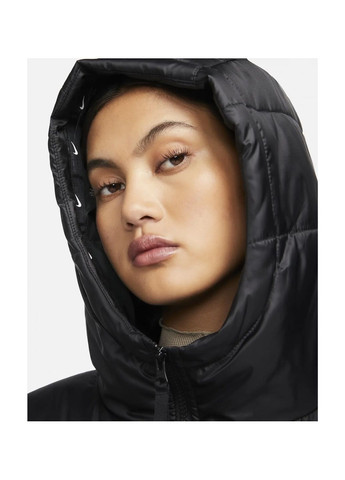 Чорна куртка жіноча w nsw syn tf rpl hd jkt black dx1797-010 Nike