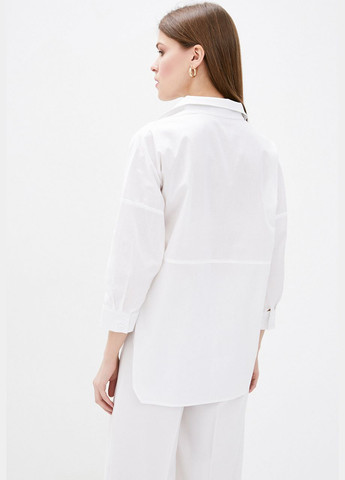 Біла демісезонна сорочка жіноча вільного крою біла коттонова mkrm2296-1 Modna KAZKA