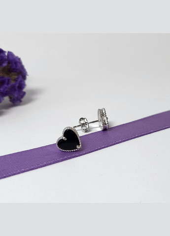 Срібні сережки гвоздики на фіксаторах Серце з Оніксом срібло 925 проби Родоване с2о/1468 1.60г No Brand (306743189)