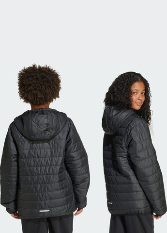 Черная демисезонная куртка essentials light padded kids adidas