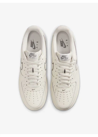 Бежеві кросівки air force 1 07 Nike