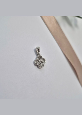 Серебряная Подвеска кулон Клевер с Белыми камнями серебро 925 пробы Родированное 3796р 1.00г No Brand (329900852)