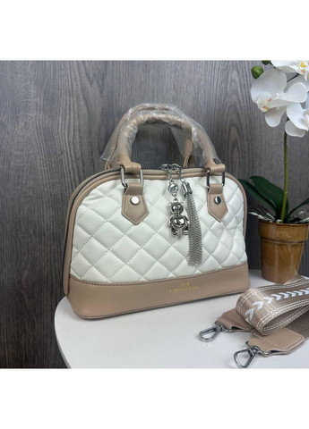 Жіноча сумочка через плече клатч стьобана з екошкіри біла з брелоком та блискавкою ProDobro (363136406)