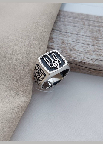 Печатка срібна Герб України Тризуб із чорною емаллю 520-3, розмір No Brand (316397765)