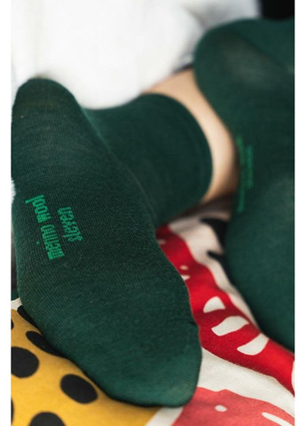 Темно-зелёные носки женские из шерсти мериноса 130 merino wool Steven (349499782)
