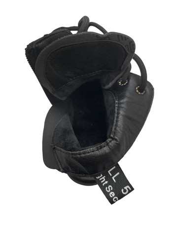 Черные повседневные осенние демисезонные ботинки Bessky