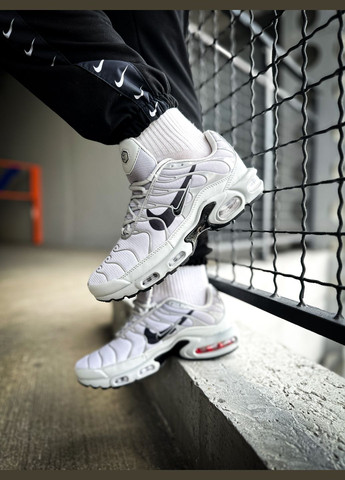 Серые всесезонные кроссовки мужские nike air max tn plus double swoosh gray | найк аир макс тн плюс серые No Brand