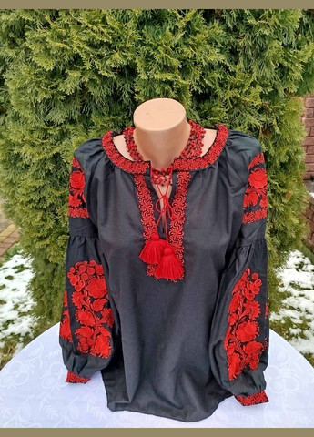 Красная бохо вышиванка с красным орнаментом на черном натуральном домотканом полотне Прикарпатські Вишиванки узор цветочный прямой хлопок (324250348)