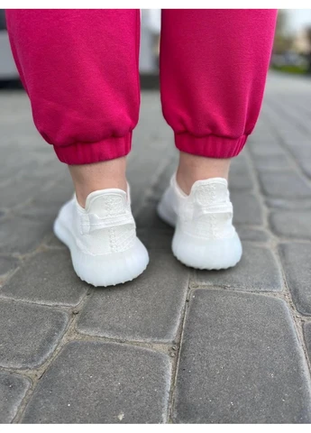 Белые летние кроссовки adidas yeezy boost 350 v2 triple full white 2 адидас изи буст No Brand