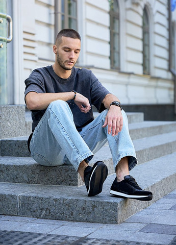 Черные демисезонные мужские кроссовки из натуральной кожи черного цвета 35474 No Brand