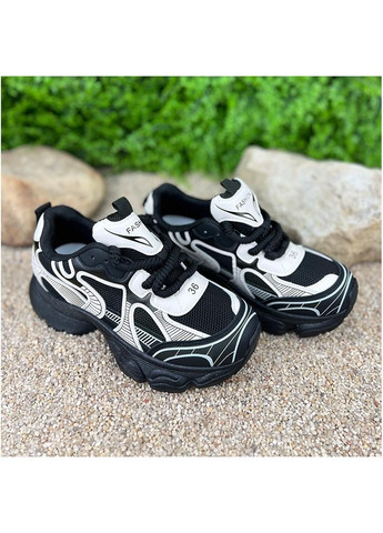 Жіночі кросівки на платформі Е-0020803-1 Чорно-білі No Brand (285815116)