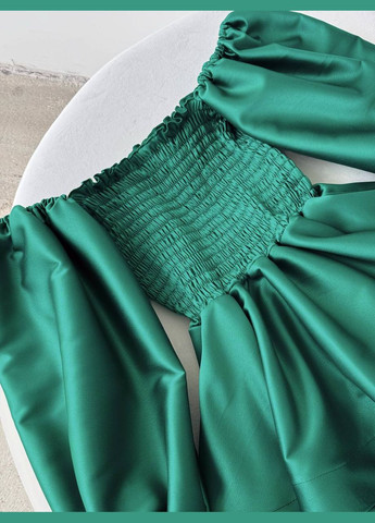 Зелена святковий сукня міні з відкритими плечима та пишними рукавами з відкритими плечима MonCher