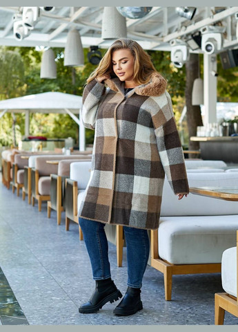 Коричневе зимнє Пальто з альпаки у клітинку рожеве 48-54 KVAN