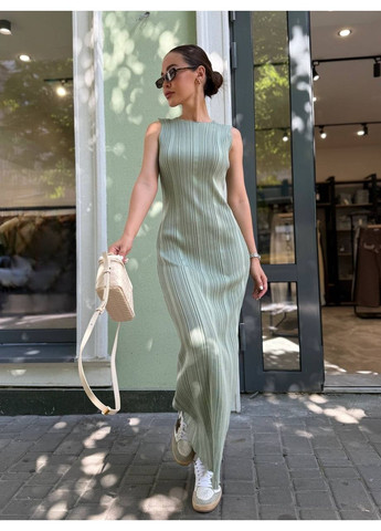 Оливковое платье, цвет оливковое No Brand