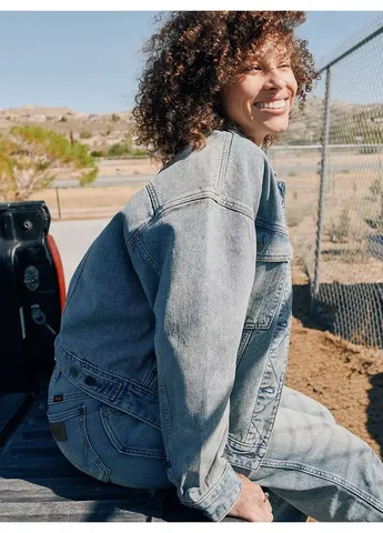 Блакитна куртка cowgirl jacket (112378131) Wrangler Relaxed Fit