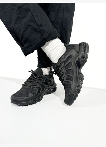 Чорні всесезонні кросівки air max terrascape plus triple black anthracite - dq3977 001 Nike