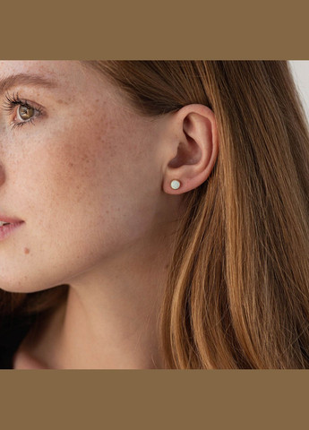 Золотые серьги-пусеты Сияние (синт. опал) 6 мм с05472 Oniks (264024505)