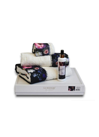 Подарунковий набір рушників La, 3 шт. з ароматом Violet Ekru Maison білий