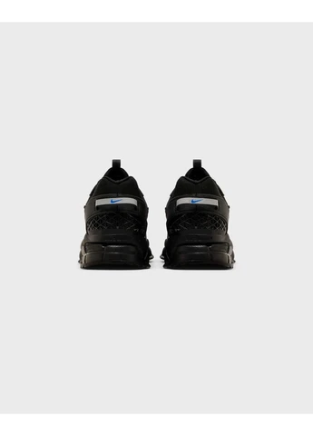 Черные демисезонные кроссовки zoom vomero roam Nike