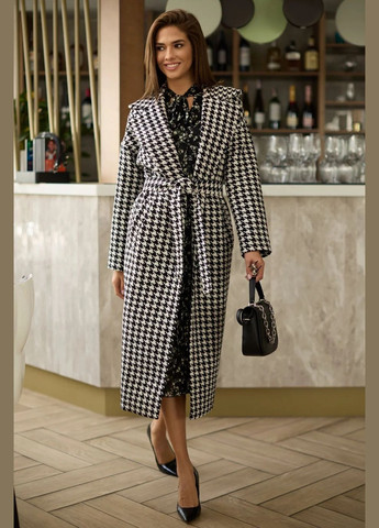 Черное демисезонное Пальто Seventeen