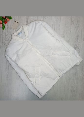 Белая демисезонная куртка-бомбер для девочки Pepperts