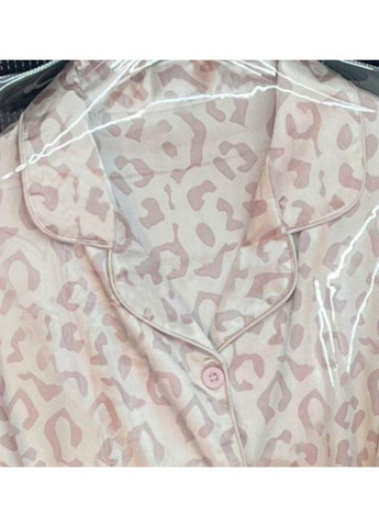 Рожева всесезон піжама "glamour" атласна брючна піжама з сорочою. носиться вільно, пояс на резинці дуже еластичний No Brand