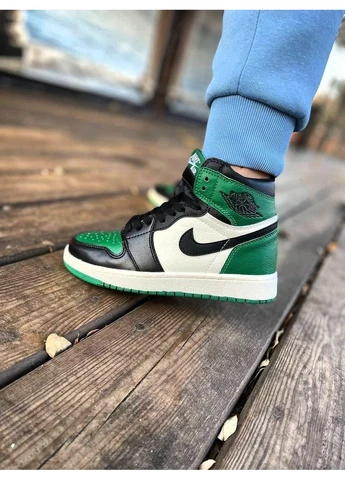КРОСІВКИ ЖІНОЧІ NIKE AIR JORDAN 1 RETRO HIGH BLACK WHITE GREEN НАЙК АІР ДЖОРДАН БІЛІ No Brand білі демісезони (392028632)
