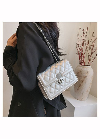 Жіноча сумка 1002 крос-боді на ланцюжку No Brand (344446746)