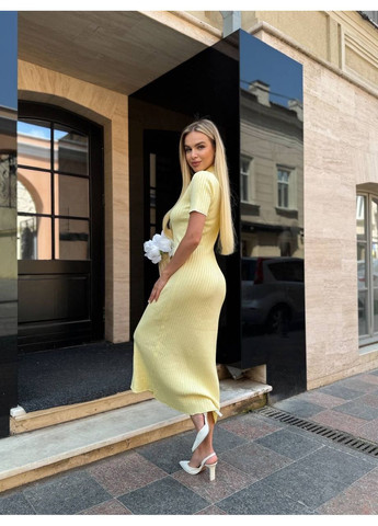 Желтое платье, цвет жёлтый No Brand