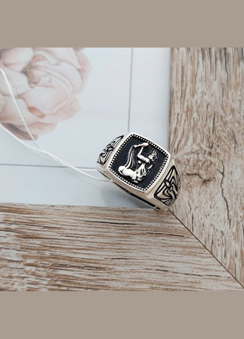 Печатка срібна чоловіча квадрат з чорною емаллю знак зодіаку Водолій 520-3водолій, розмір No Brand (358501314)