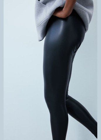 Черные демисезонные леггинсы из эко кожи H&M