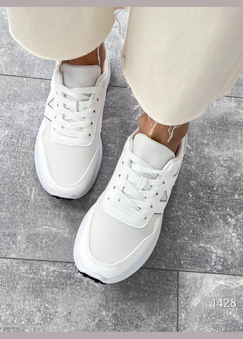 Белые демисезонные стильные кроссовки No Brand