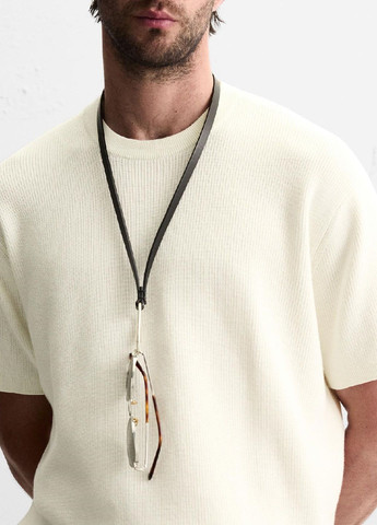 Молочна футболка Zara