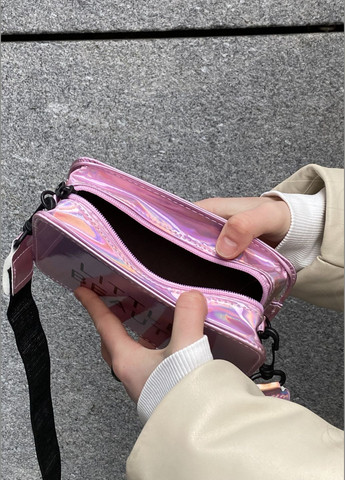 Женская детская голографическая сумка кросс-боди через плечо LITTLE BEAUTY розовая No Brand (285780135)