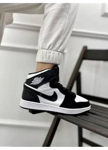 КРОСІВКИ ЖІНОЧІ NIKE AIR JORDAN 1 RETRO HIGH BLACK WHITE 3 НАЙК АІР ДЖОРДАН БІЛІ No Brand білі демісезони (392007262)