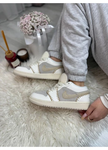 КРОСІВКИ ЖІНОЧІ NIKE AIR JORDAN 1 LOW WHITE BEIGE PREMIUM НАЙК АІР ДЖОРДАН БІЛІ No Brand білі демісезони (391956746)