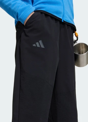 Черные спортивные демисезонные брюки adidas