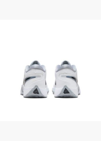 Белые всесезонные кроссовки унисекс giannis freak 6 white fj7792-102 Nike