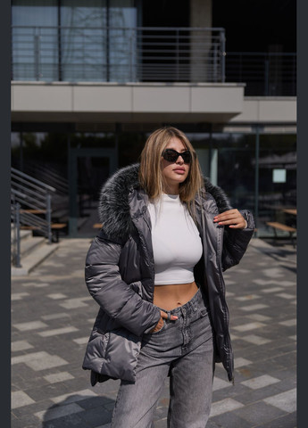 Серая зимняя куртка MN