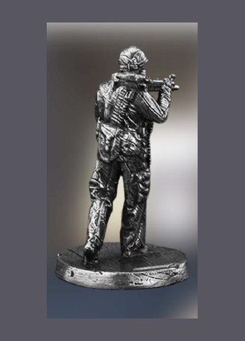 Миниатюрная настольная фигурка в форме солдата с оружием No Brand (292260667)